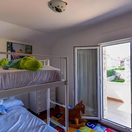 Holiday home Casa Junto Al Faro De Okuda