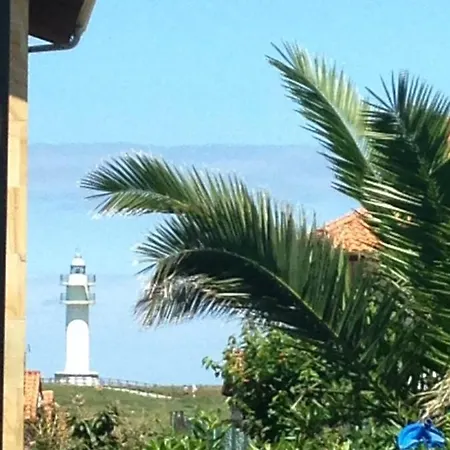 Holiday home Casa Junto Al Faro De Okuda